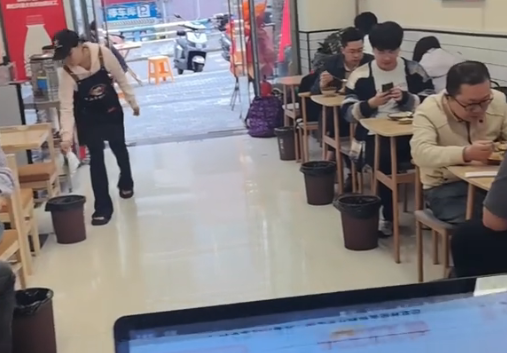 楚山牛人山人海