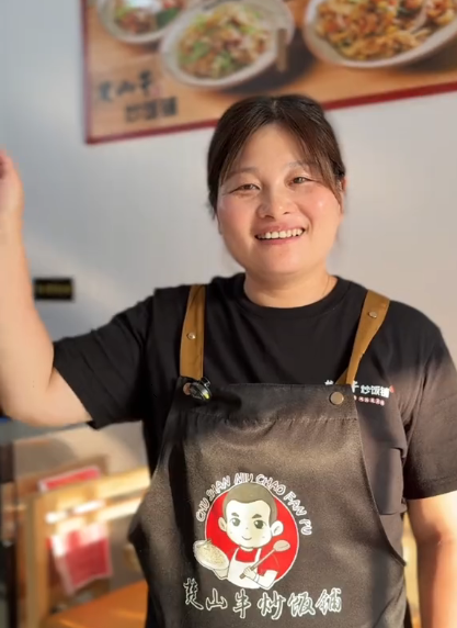 中年重启人生，一碗炒饭撑起生活底气