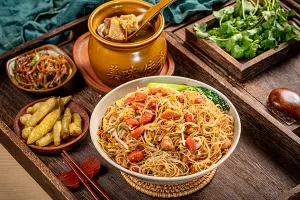 开餐饮店选址怎么选？新手记住这几点，少走弯路！